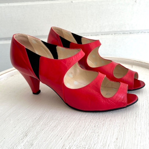 Vintage TOKIO KUMAGAI Red/ Black Leather Pumps Made In Italy - 39 1/2 - Picture 1 of 13